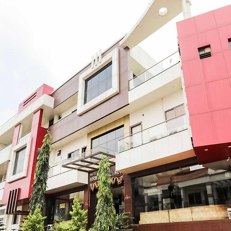 Super Townhouse Lalghati Near Airport Bhopal Exterior photo
