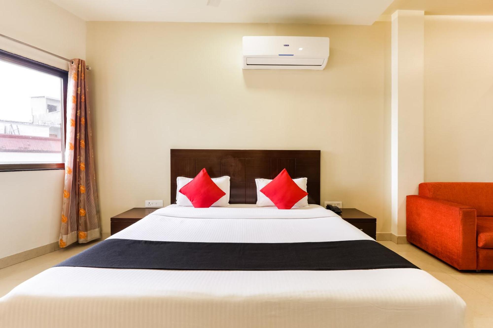 Super Townhouse Lalghati Near Airport Bhopal Exterior photo