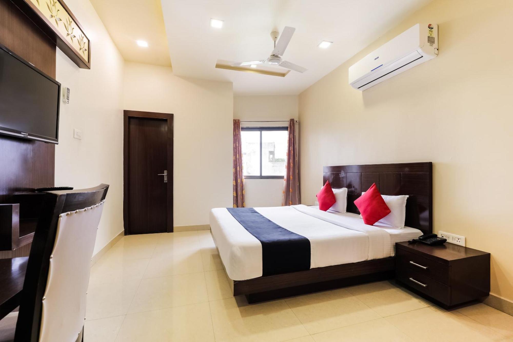 Super Townhouse Lalghati Near Airport Bhopal Exterior photo