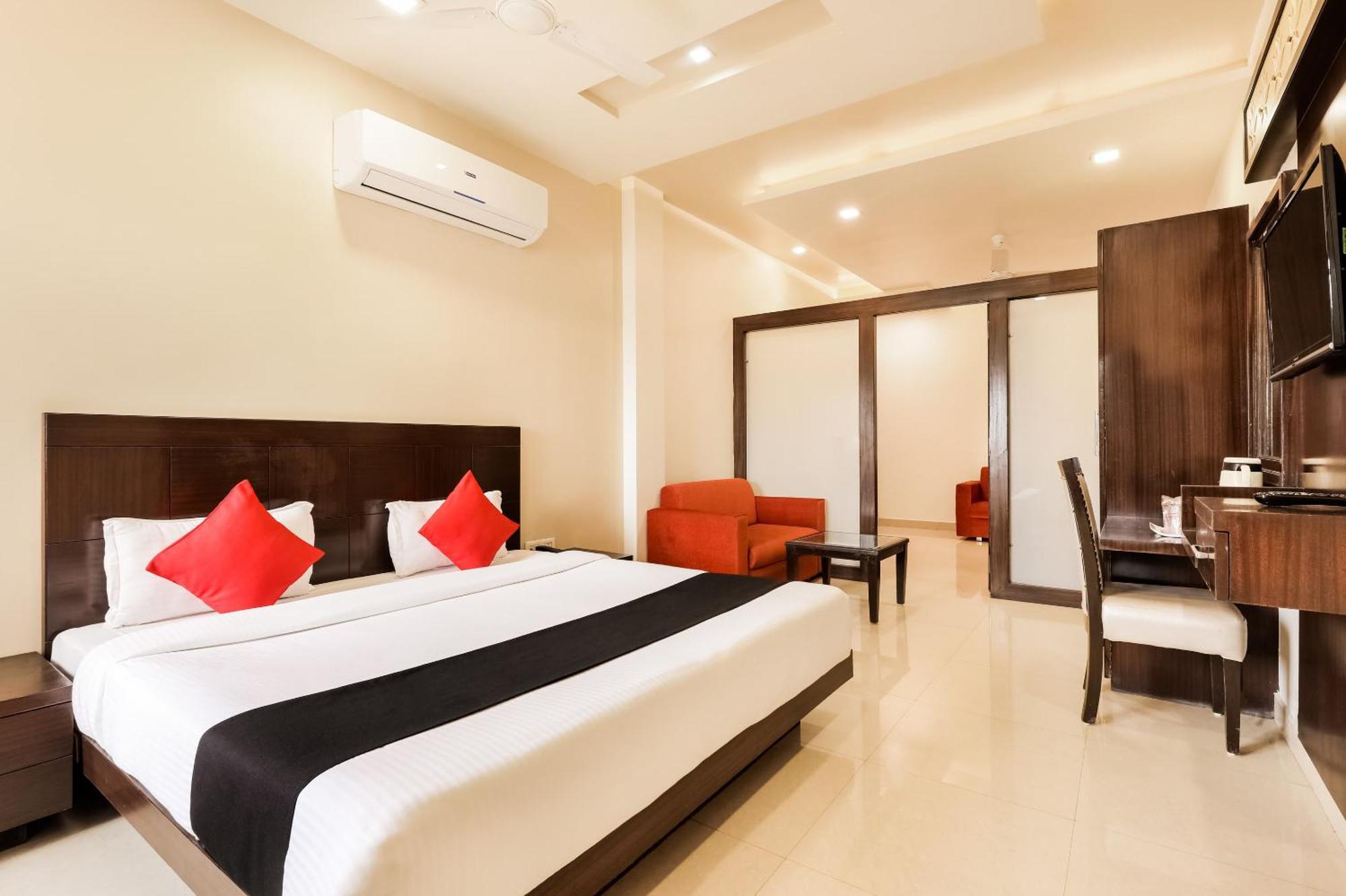 Super Townhouse Lalghati Near Airport Bhopal Exterior photo