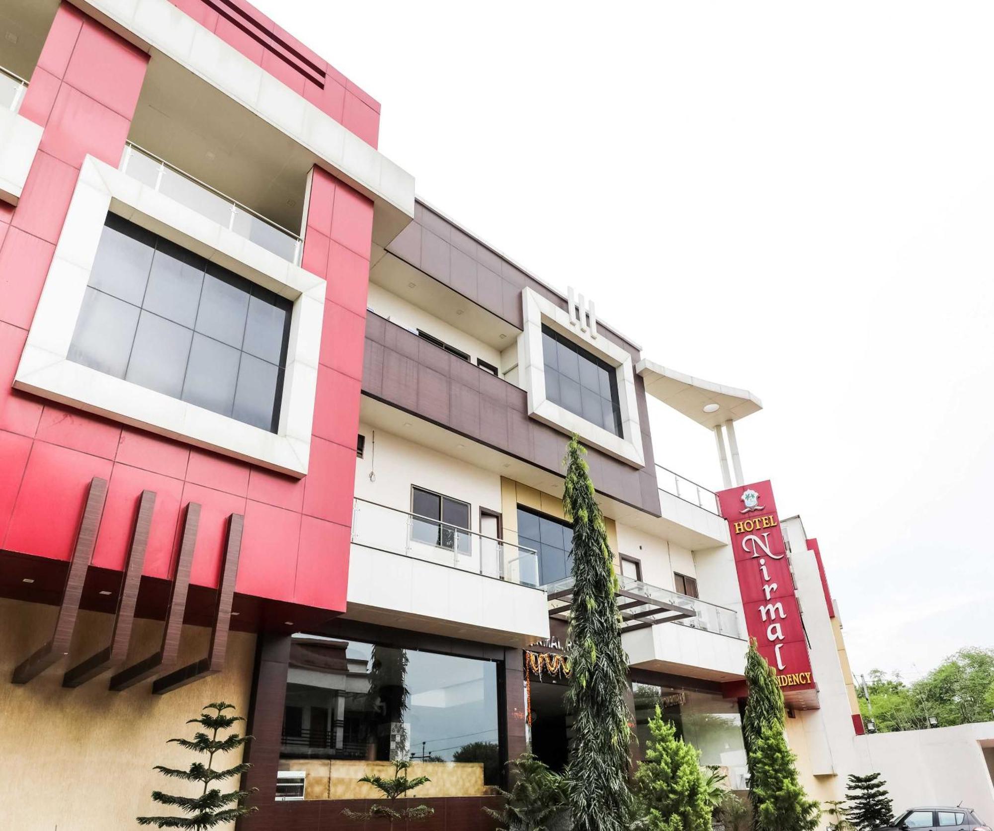 Super Townhouse Lalghati Near Airport Bhopal Exterior photo