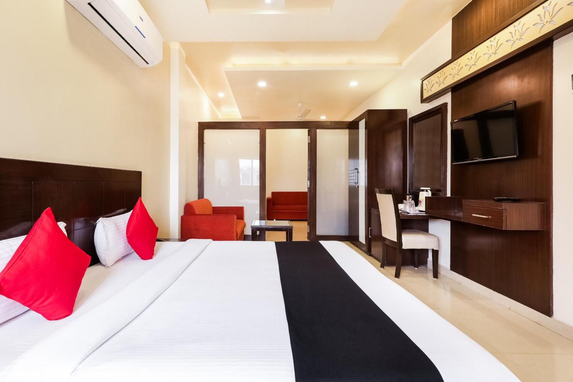 Super Townhouse Lalghati Near Airport Bhopal Exterior photo