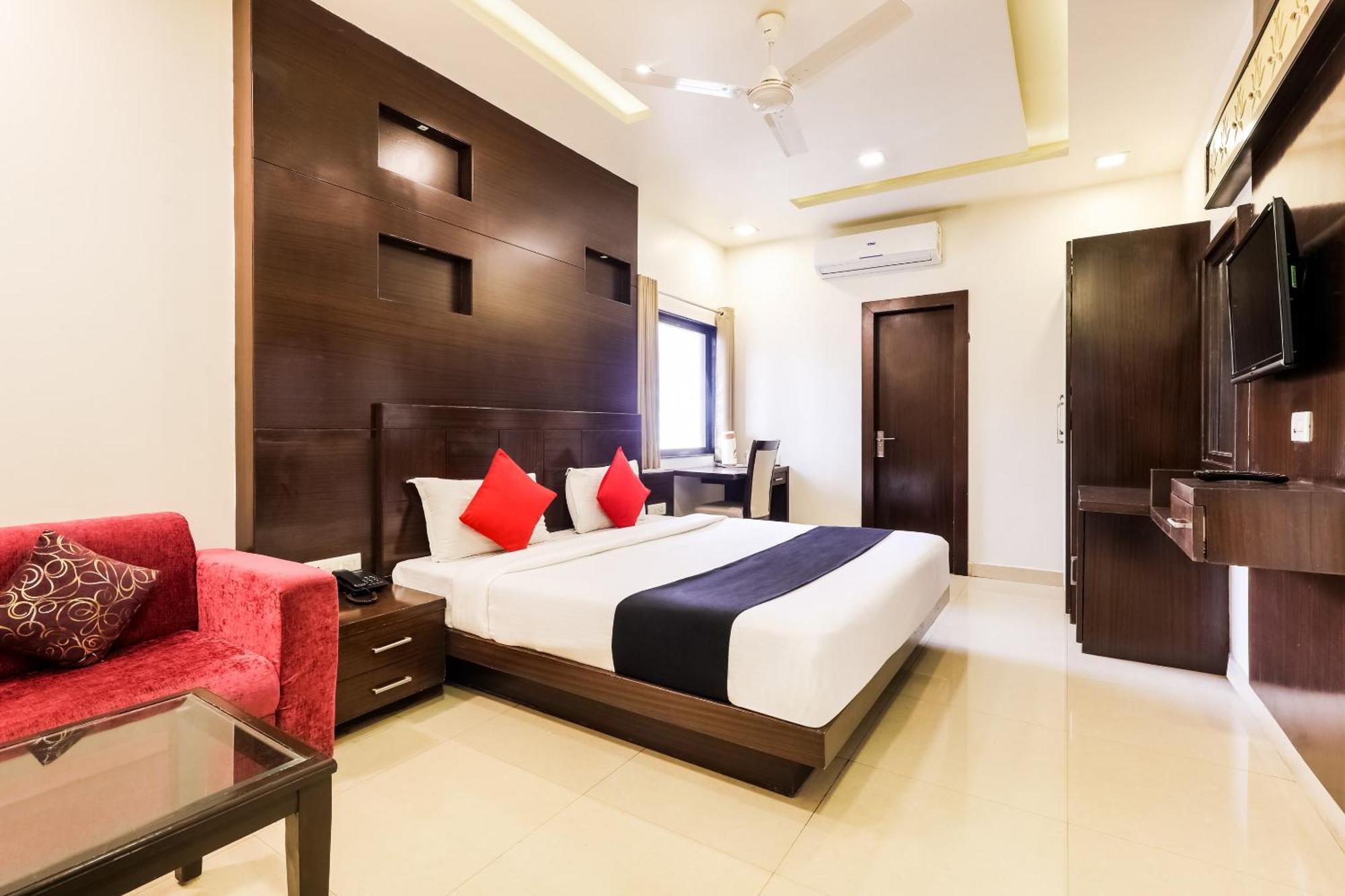 Super Townhouse Lalghati Near Airport Bhopal Exterior photo