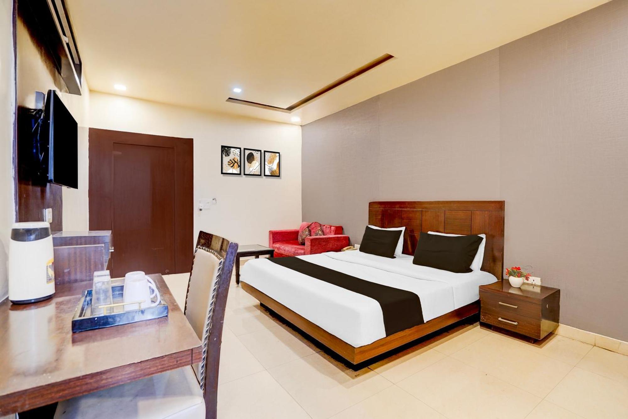 Super Townhouse Lalghati Near Airport Bhopal Exterior photo